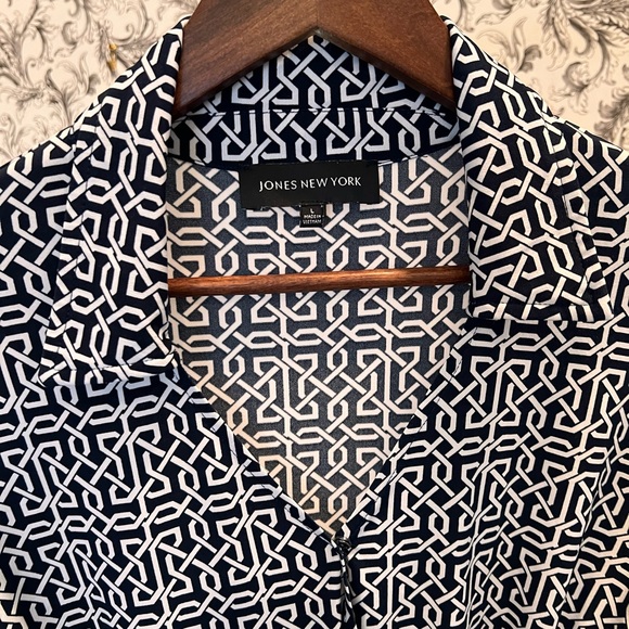 Jones New York, size L, wrap dress in light jersey fabric + matching belt - Picture 2 of 9